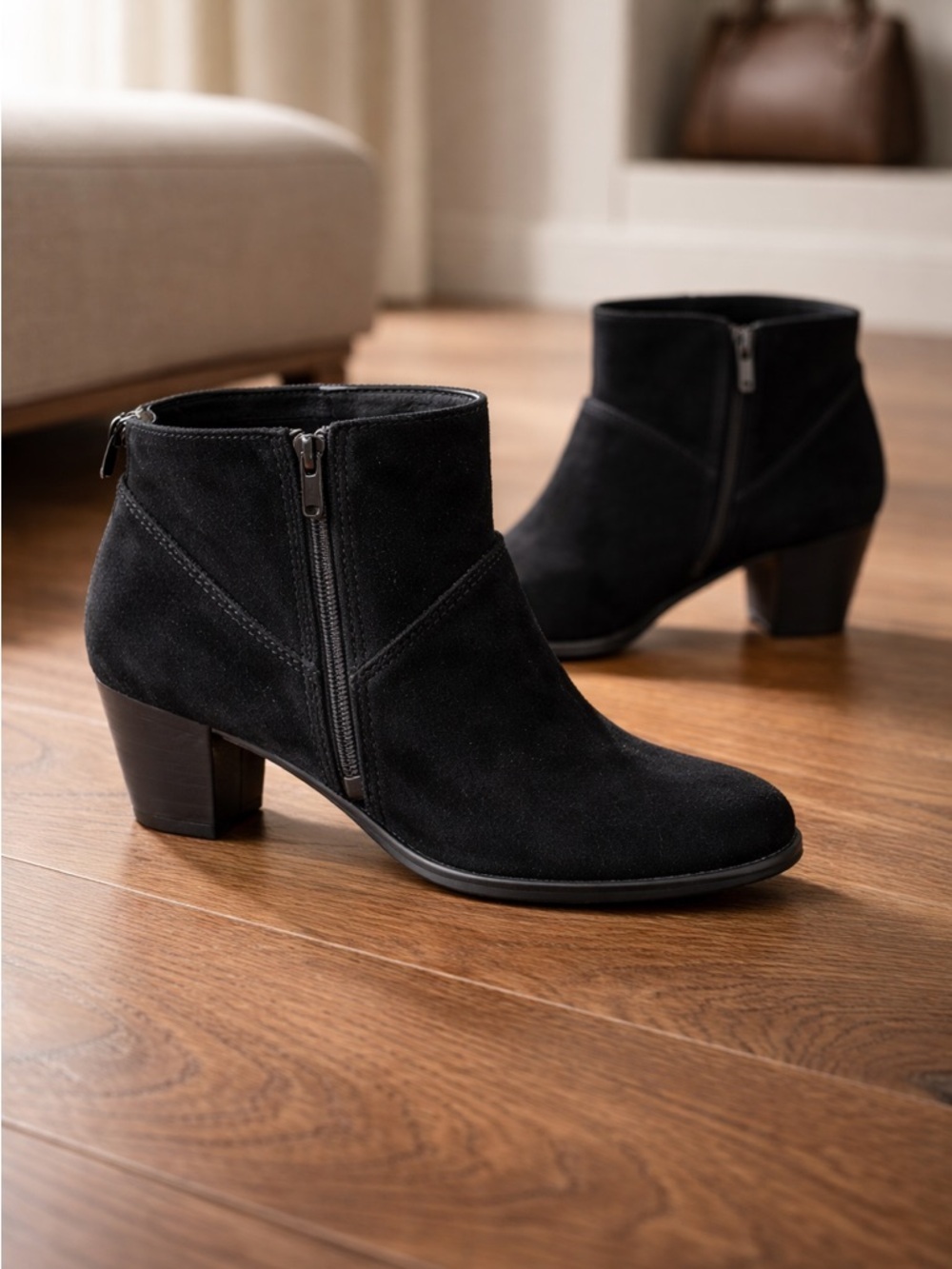 EUC - Steve Madden Women’s Black Suede Boots - Size 7.5